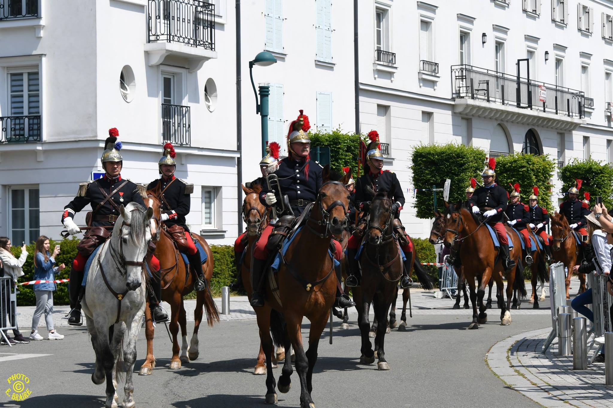 23 le 5ème Cuirassier en ville 1