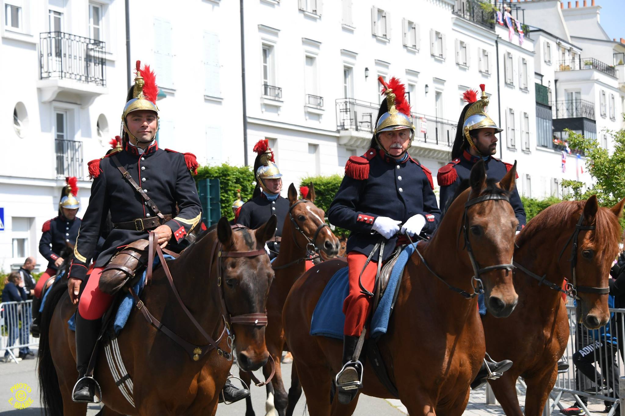 30 le 5ème Cuirassier en ville