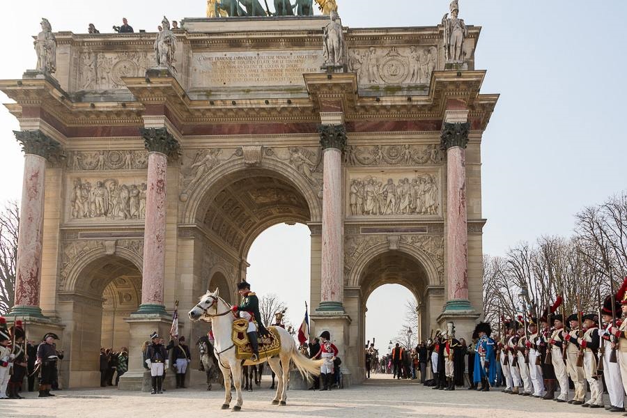 L'EMPEREUR AU CARROUSEL DU LOUVRE